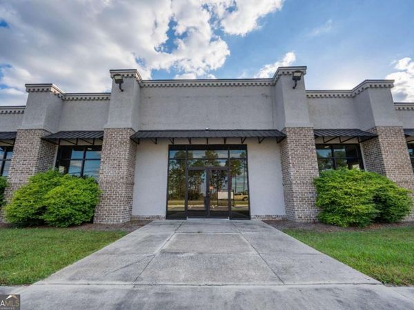 1205 W Parker Street, Baxley, GA 31513