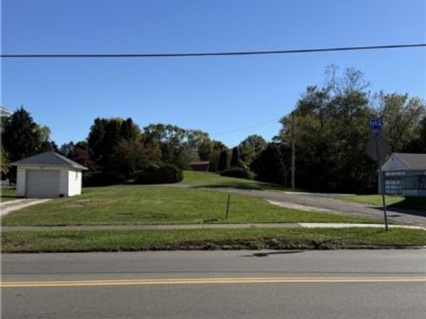 1st Street NE, Massillon, OH 44646