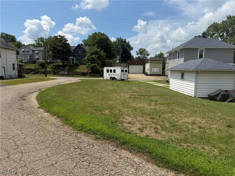1st Street NE, Massillon, OH 44646 Photo 4