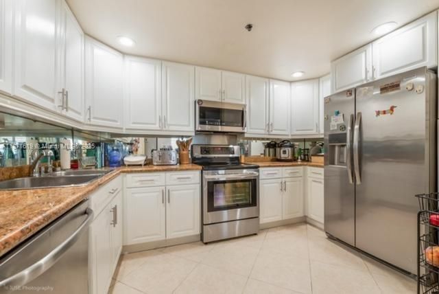 1400 Salzedo St, Unit 305, Coral Gables, FL 33134 Photo