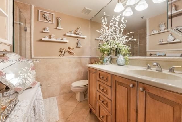 1400 Salzedo St, Unit 305, Coral Gables, FL 33134 Photo