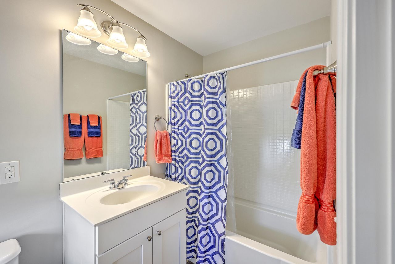 1044 Pigeon Point Photo 24