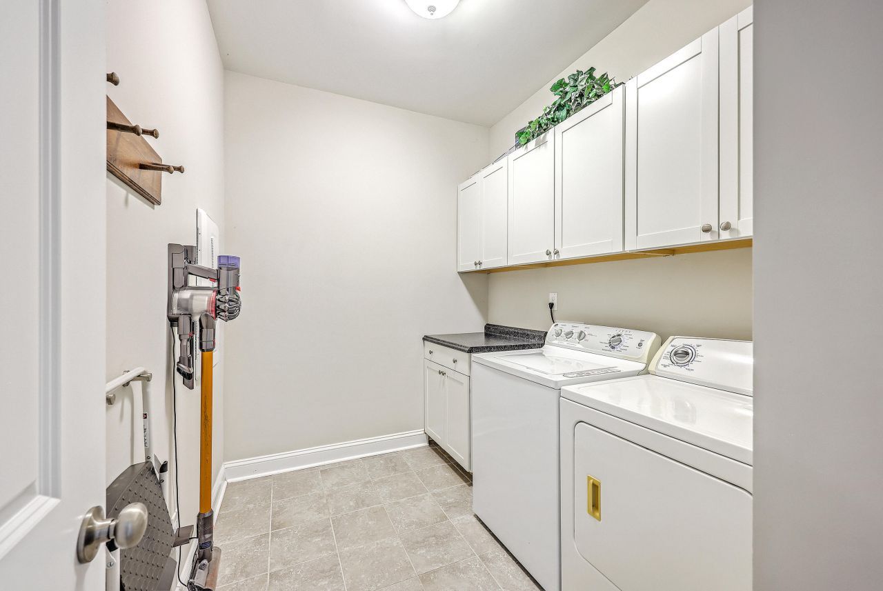 1044 Pigeon Point Photo 36