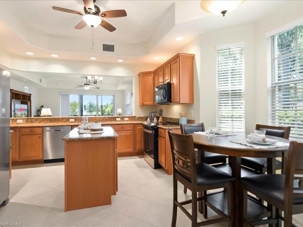 7832 Hawthorne Dr, Unit 1902, Naples, FL 34113 Photo