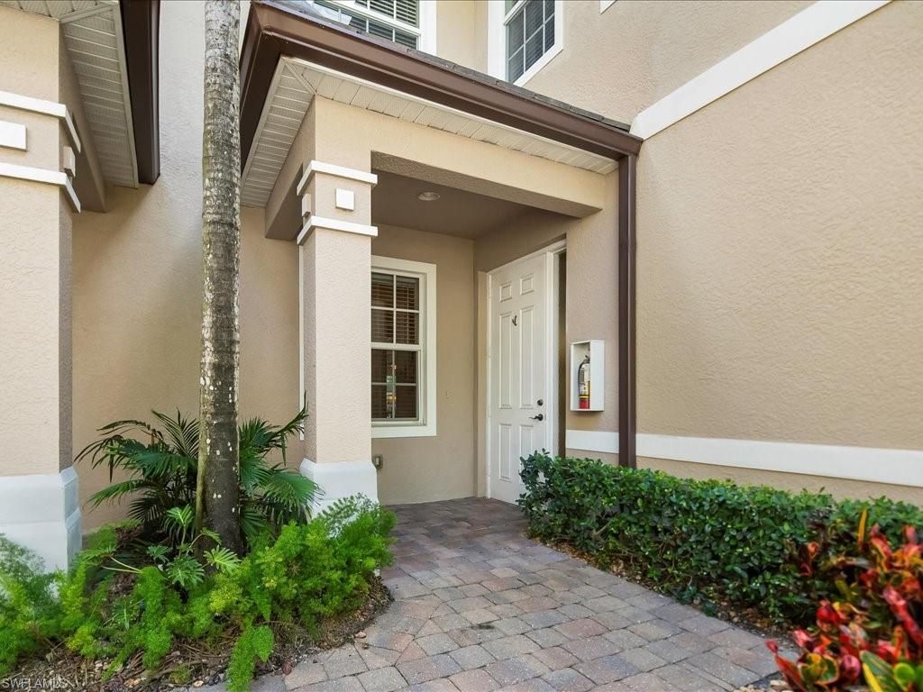 7832 Hawthorne Dr, Unit 1902, Naples, FL 34113 Photo