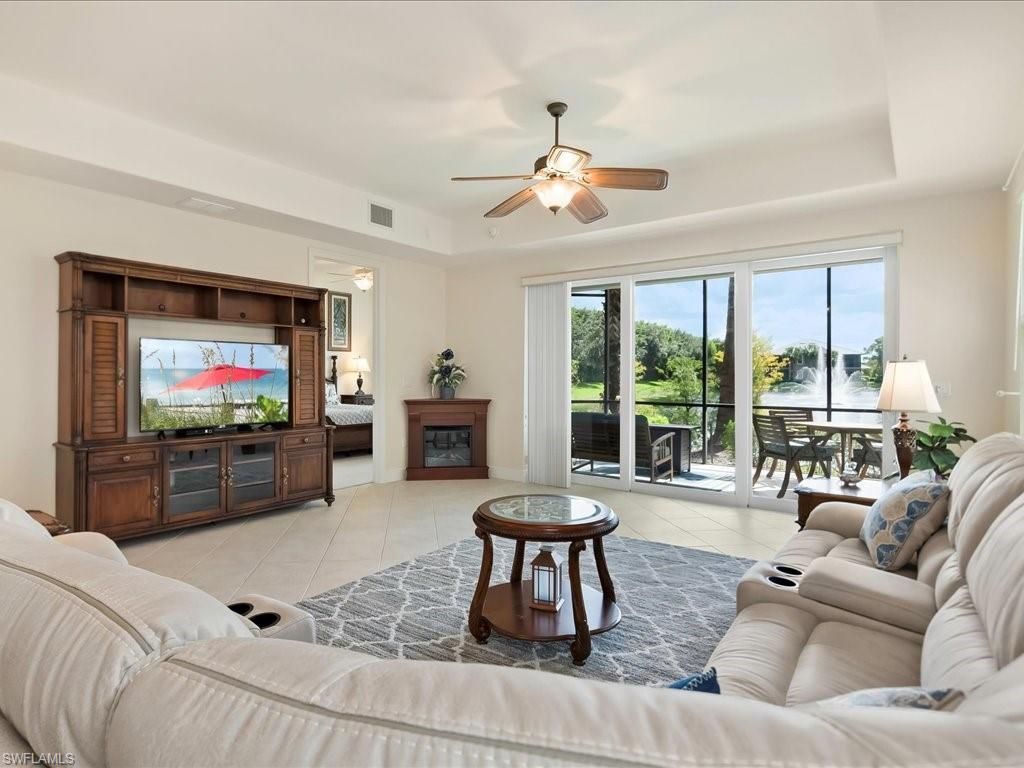 7832 Hawthorne Dr, Unit 1902, Naples, FL 34113 Photo