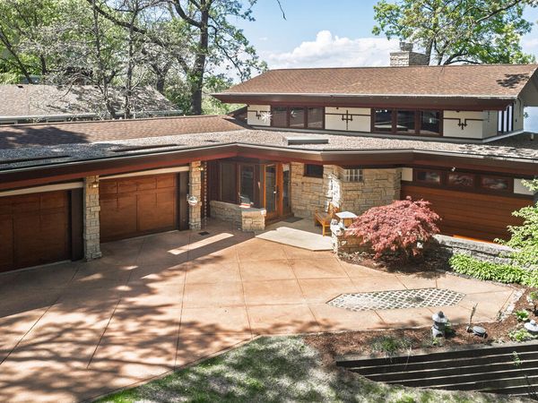 5030 Lake Mendota Dr, Madison, WI 53705