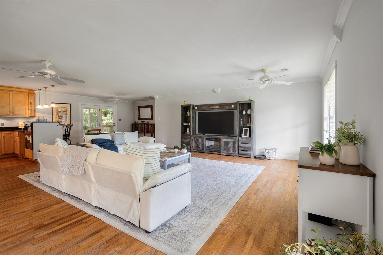 1654 Fern Hill Drive Photo 14