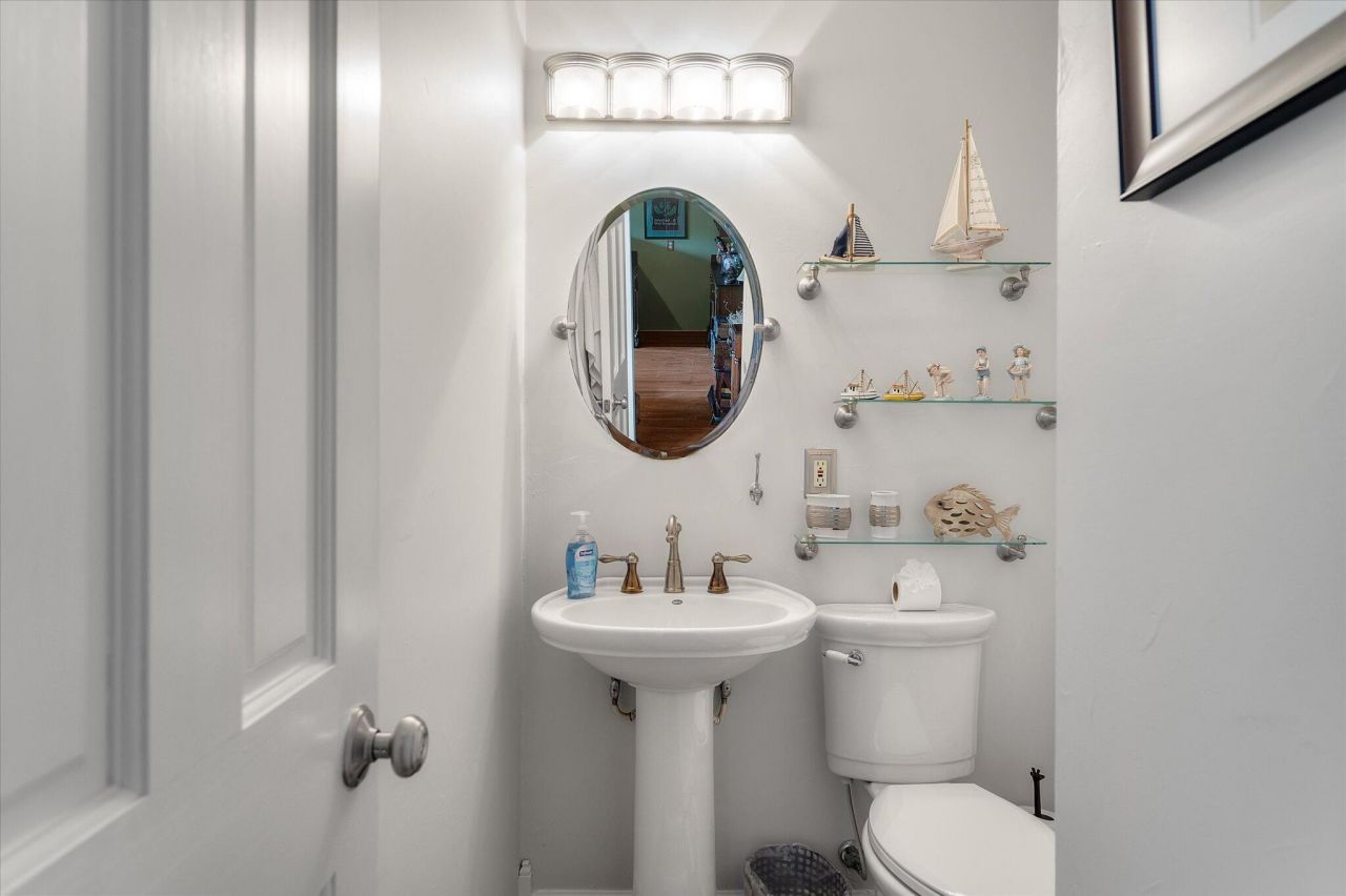 1654 Fern Hill Drive Photo 36