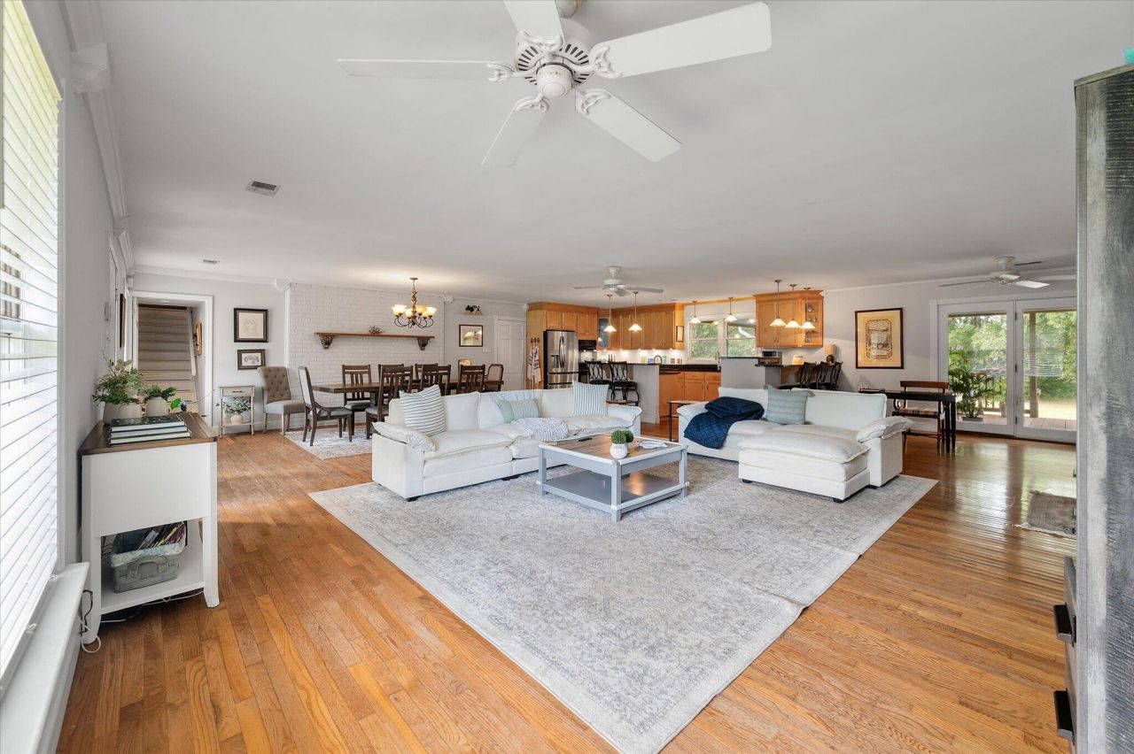 1654 Fern Hill Drive Photo 8