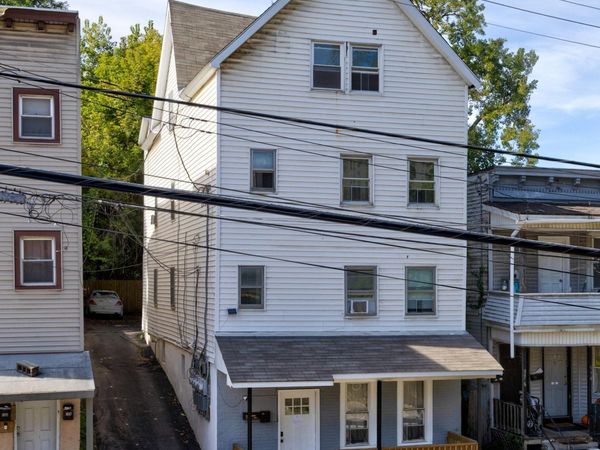 578 Crane Street, Schenectady, NY 12303