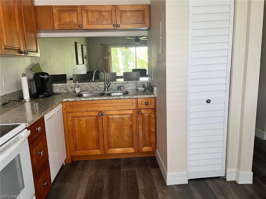 6156 Lake Front Dr, Fort Myers, FL 33908 Photo