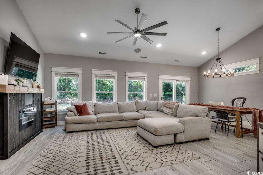 424 Cotton Grass Dr. Photo 7