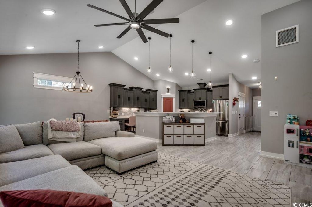 424 Cotton Grass Dr. Photo 9