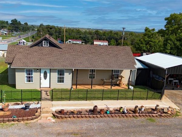 107 E Johnny Bench, Binger, OK 73009