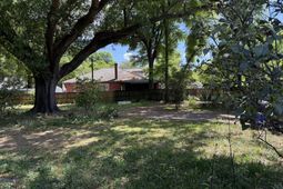 1935 Cosgrove Avenue photo 4