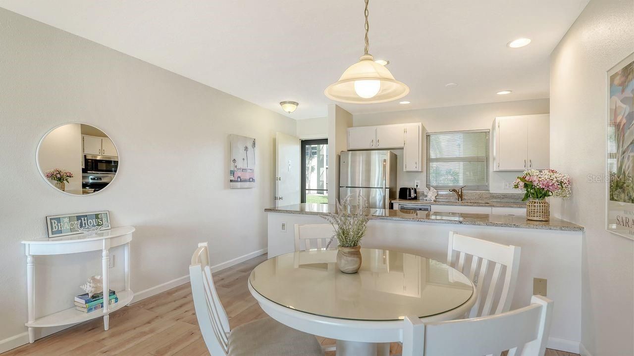 925 Beach Road, Unit 109, Sarasota, FL 34242 Photo