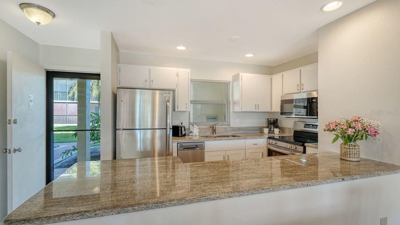 925 Beach Road, Unit 109, Sarasota, FL 34242 Photo