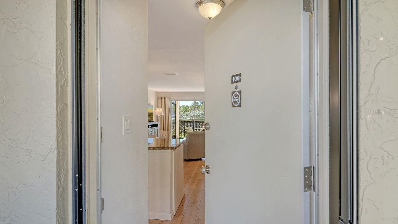 925 Beach Road, Unit 109, Sarasota, FL 34242 Photo