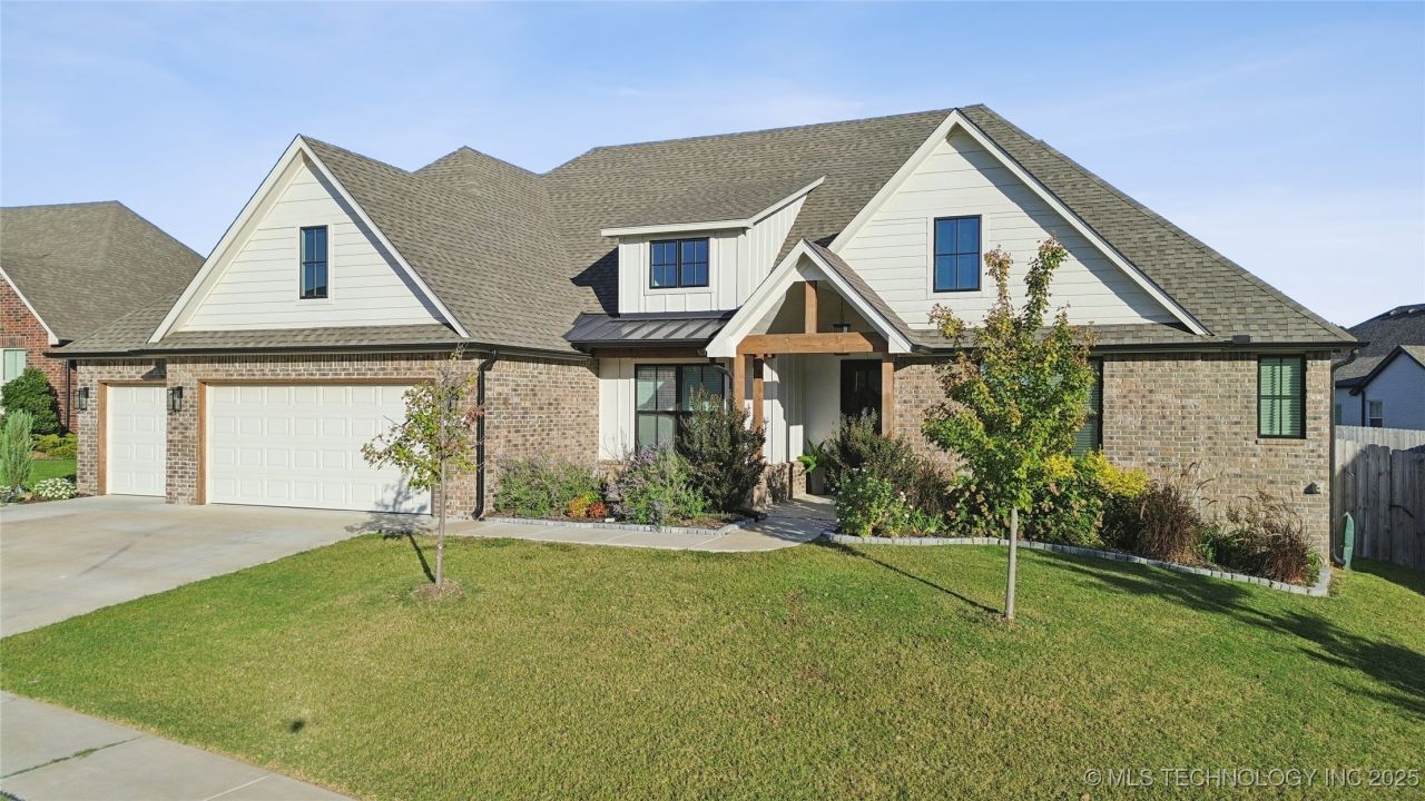 407 N 84th Place, Broken Arrow, OK 74014 Main Photo