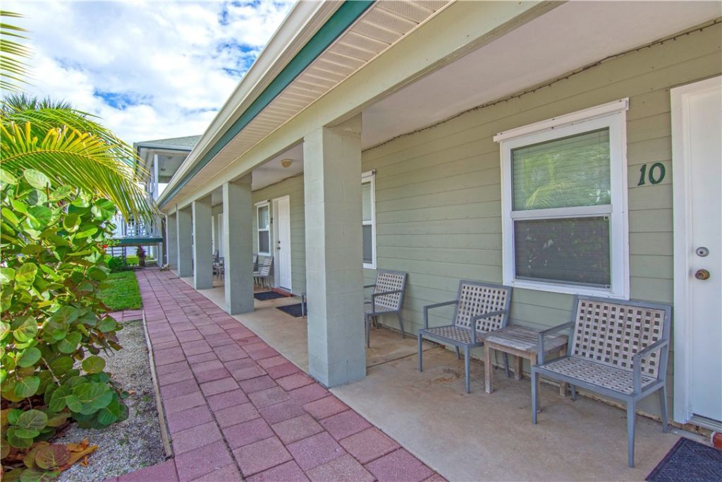 412 Indian River Drive, Sebastian, FL 32958 Photo