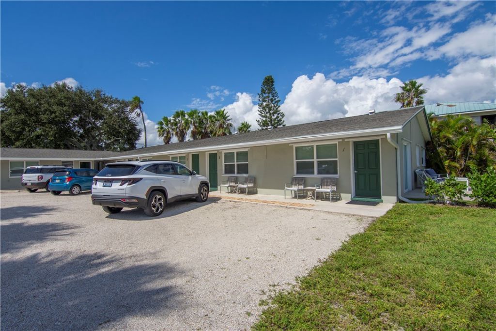 412 Indian River Drive, Sebastian, FL 32958 Photo