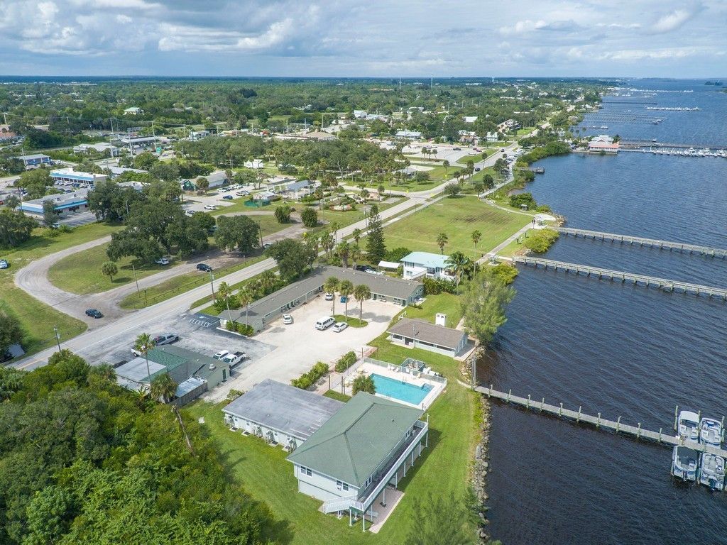 412 Indian River Drive, Sebastian, FL 32958 Photo