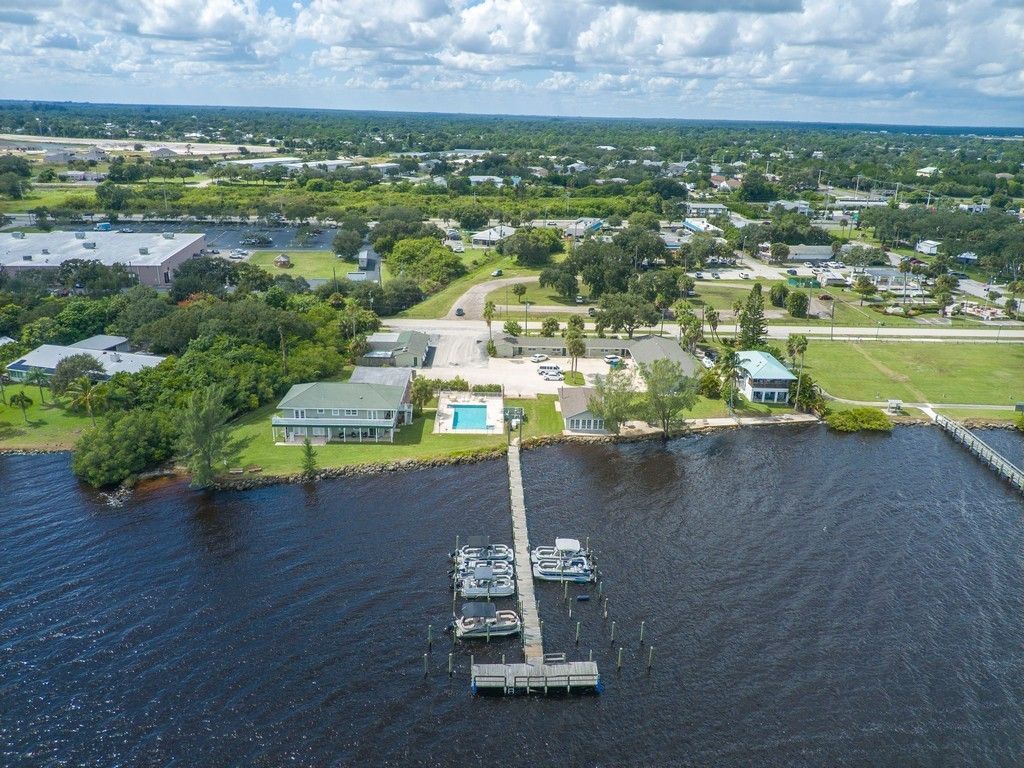 412 Indian River Drive, Sebastian, FL 32958 Photo