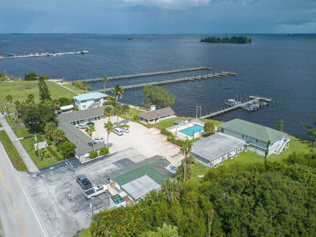 412 Indian River Drive, Sebastian, FL 32958 Photo