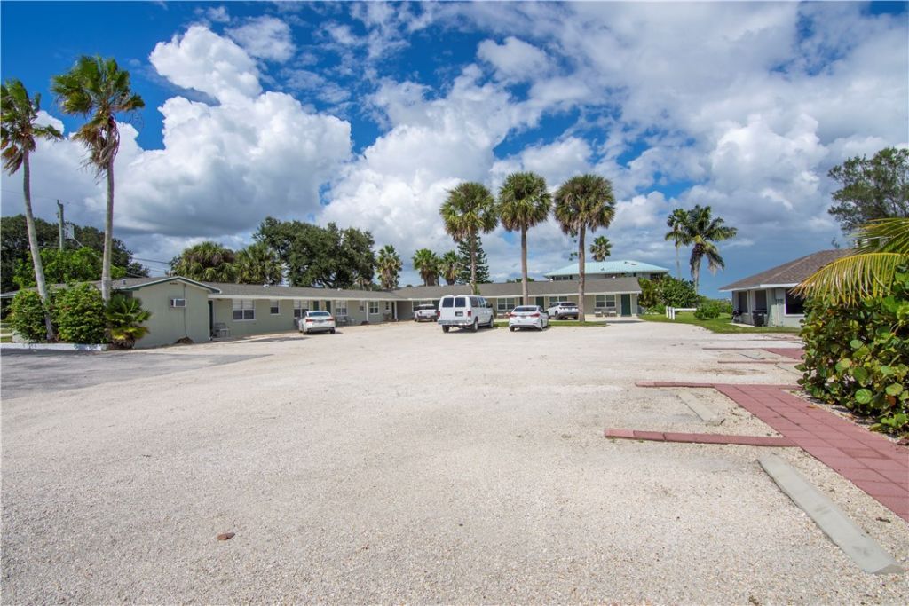 412 Indian River Drive, Sebastian, FL 32958 Photo