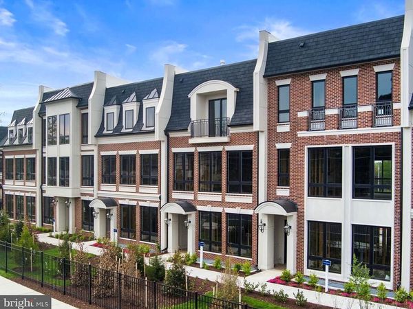 7043 LIBERTY LANE, MCLEAN, VA 22101