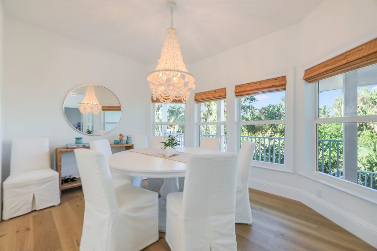 1990 My Tern Court, Sanibel, FL 33957 Photo