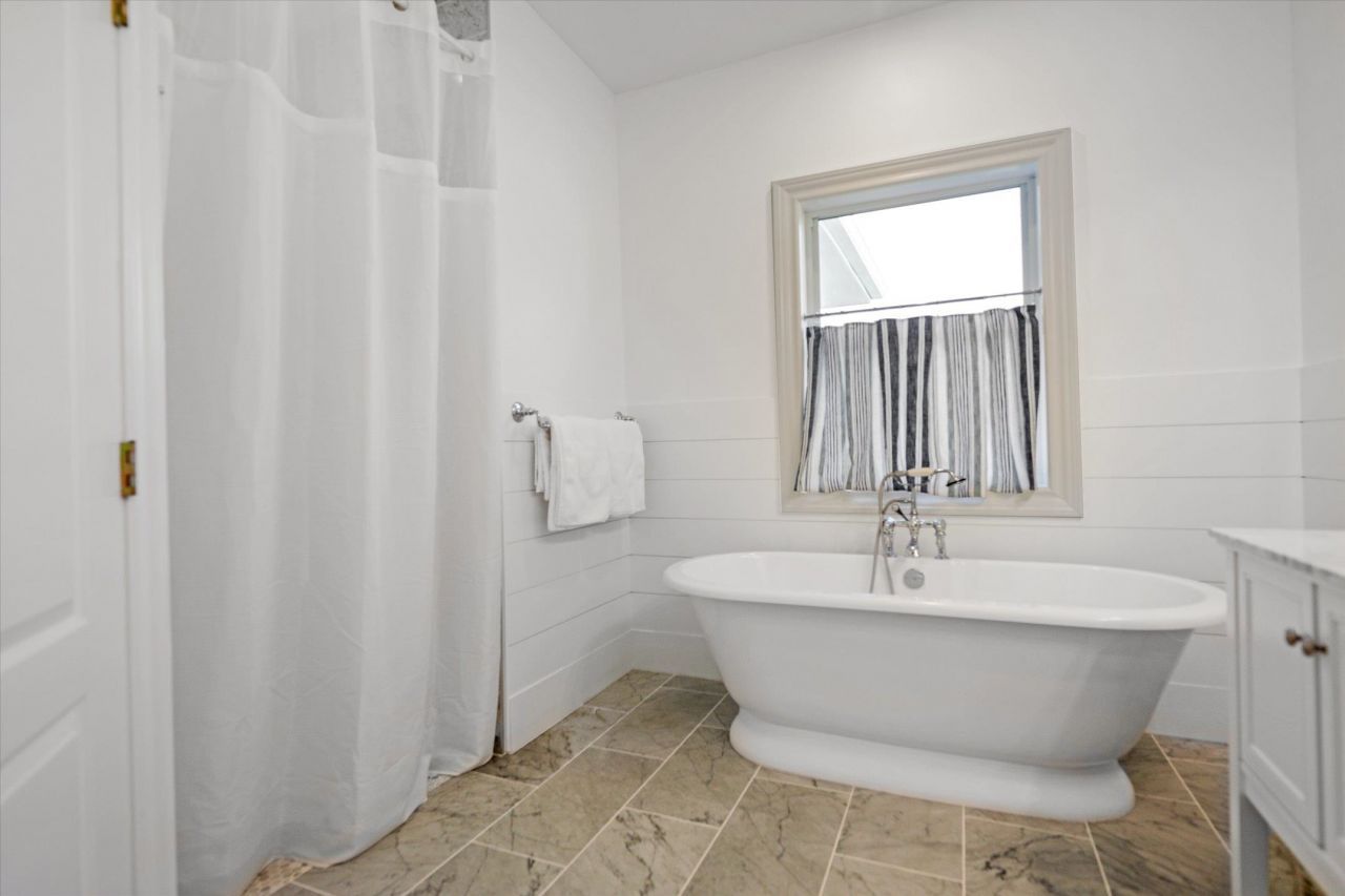 1990 My Tern Court, Sanibel, FL 33957 Photo