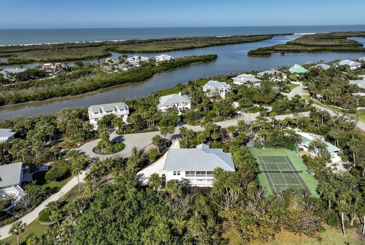 1990 My Tern Court, Sanibel, FL 33957 Photo