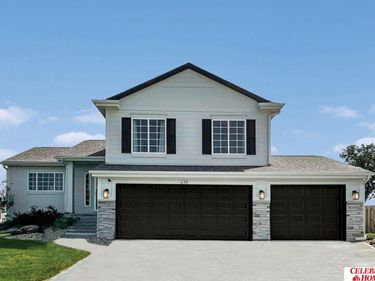 6413 N 169 Street, Omaha, NE 68116