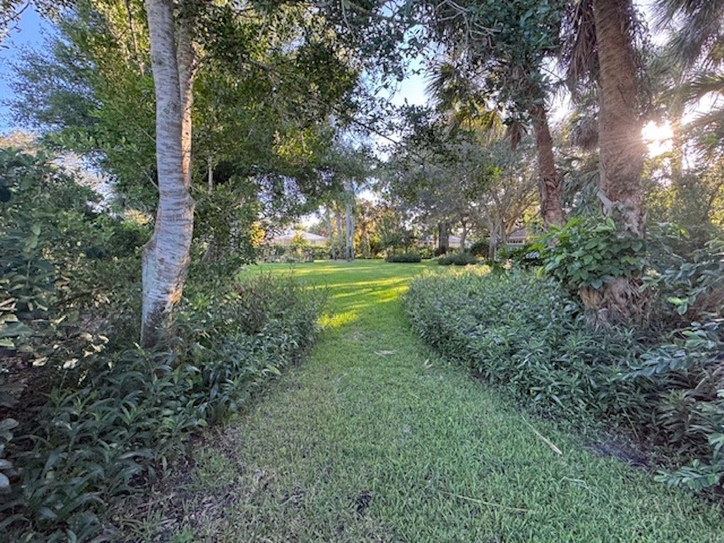 337 Mango Avenue, Sebastian, FL 32958 Photo