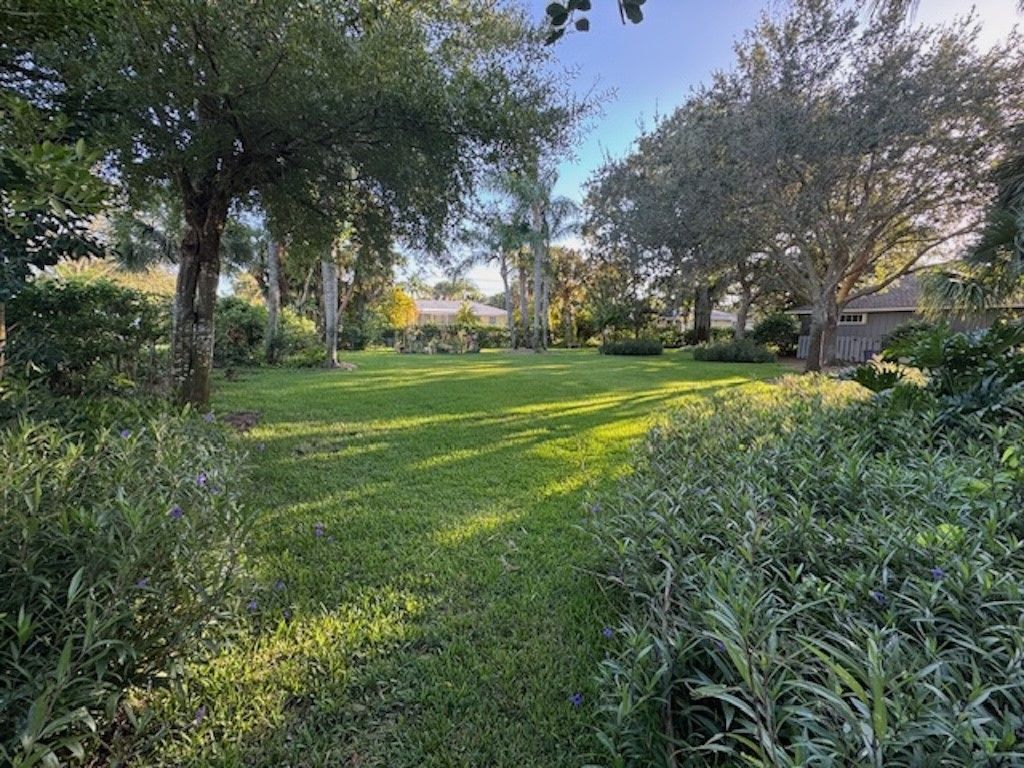 337 Mango Avenue, Sebastian, FL 32958 Photo