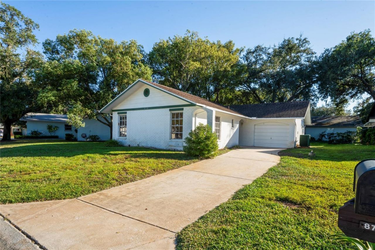 8718 Benton Drive, Port Richey, FL 34668 Main Photo