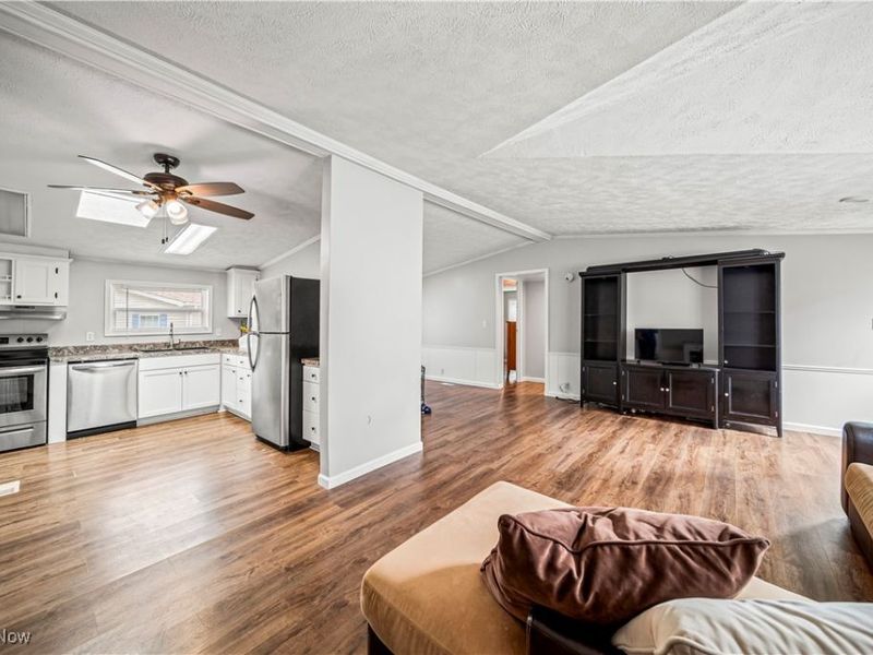 151 Oaktree Lane, Hiram, OH 44234 Photo 6