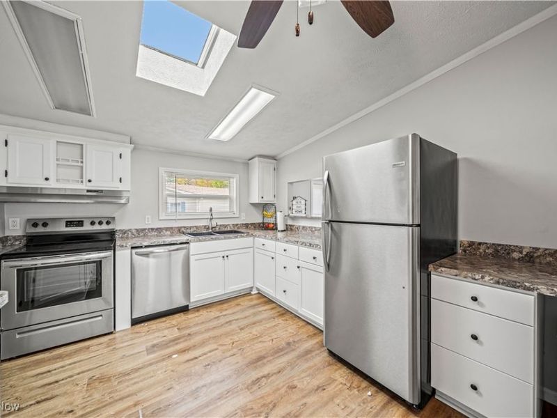 151 Oaktree Lane, Hiram, OH 44234 Photo 7