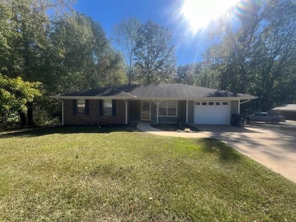 400 Central Dr., Booneville, MS 38829