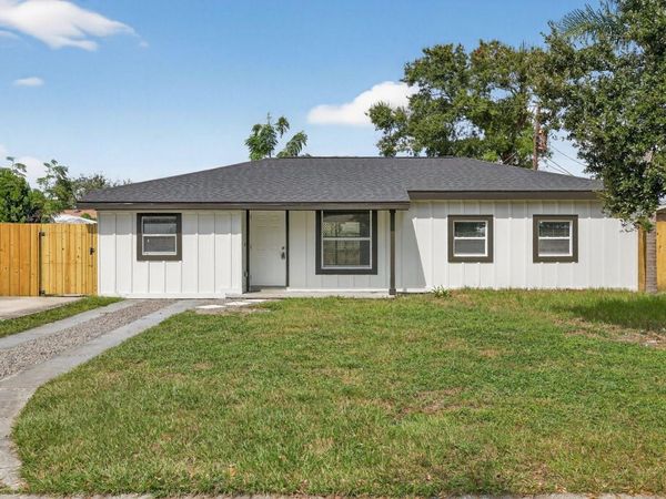 4009 W WALLACE AVENUE, TAMPA, FL 33611