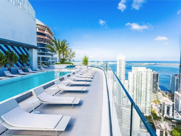 55 SW 9th ST, Unit 3006, Miami, FL 33130