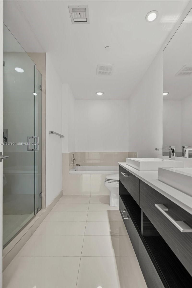 55 SW 9th St, Unit 3006, Miami, FL 33130 Photo