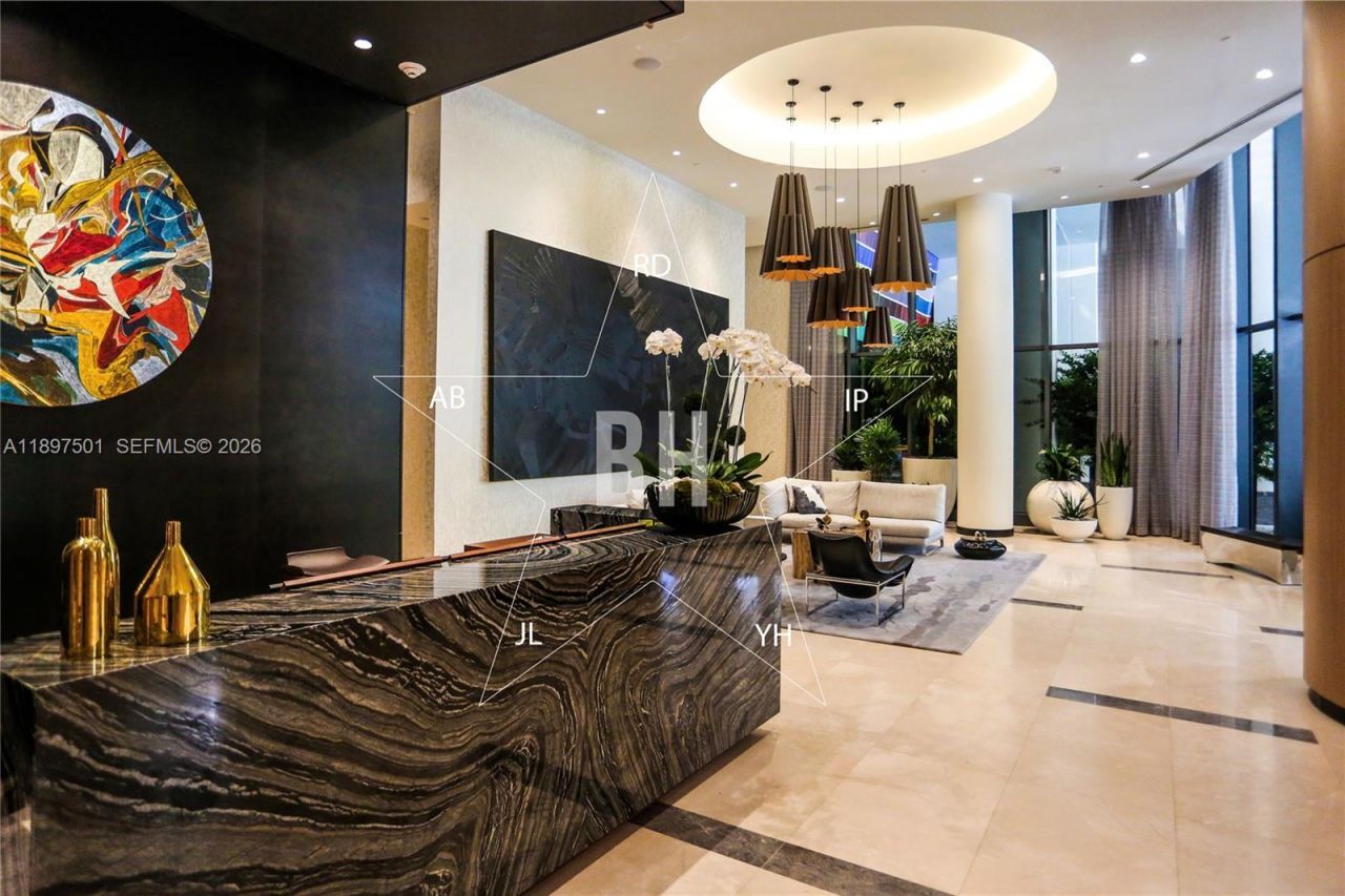 55 SW 9th St, Unit 3006, Miami, FL 33130 Photo