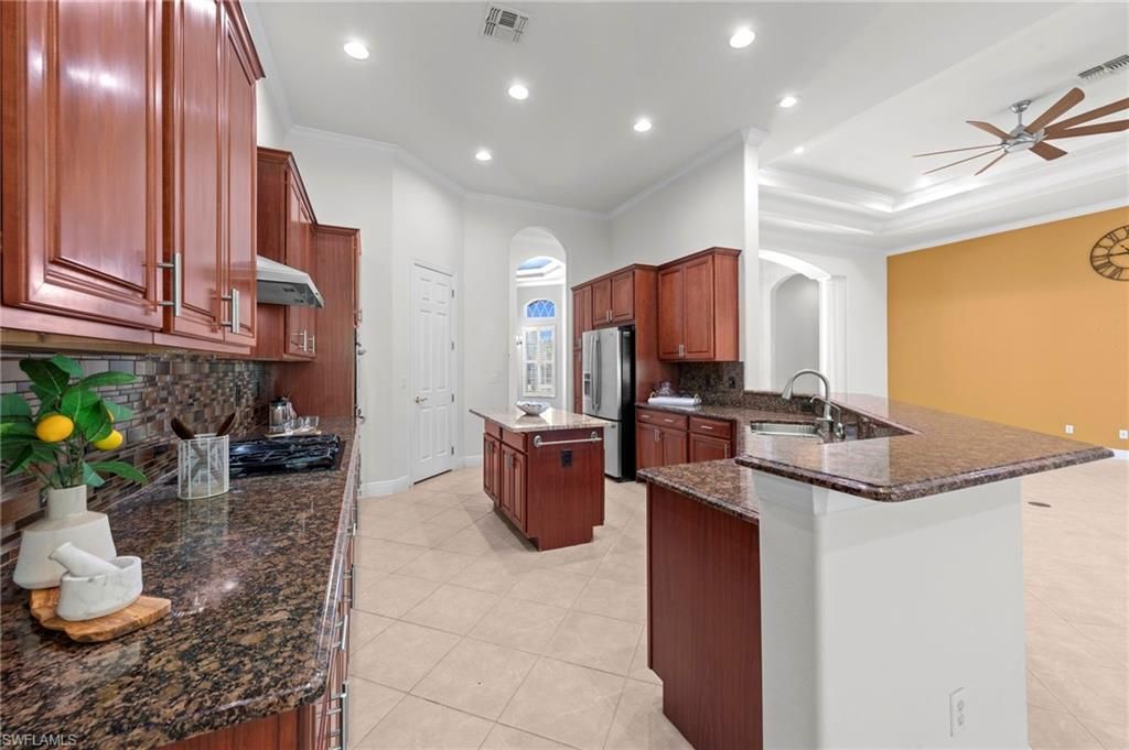 19464 La Serena Dr, Estero, FL 33967 Photo