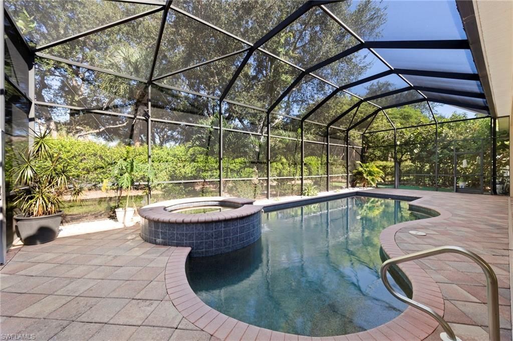 19464 La Serena Dr, Estero, FL 33967 Photo