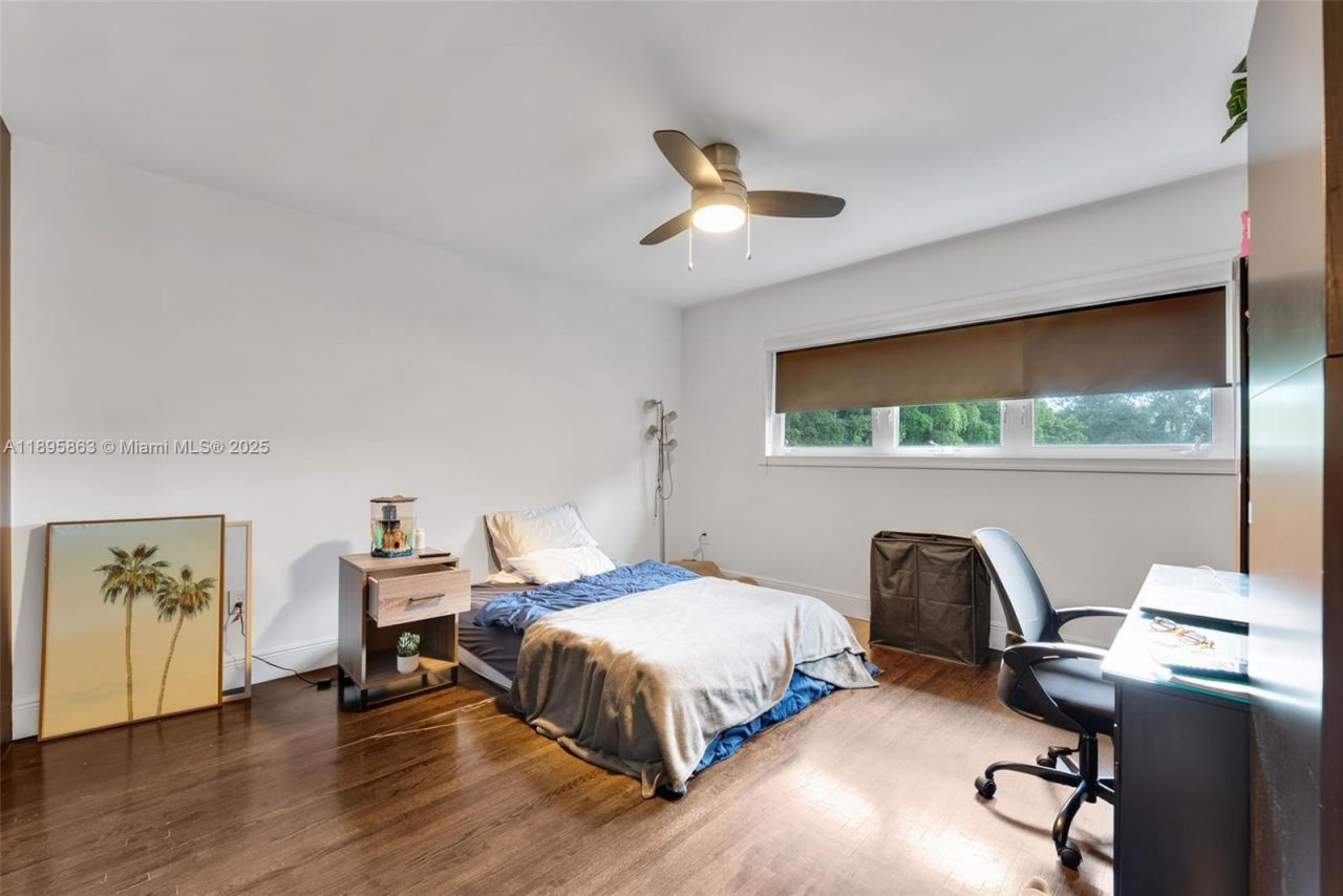 4801 University Dr, Coral Gables, FL 33146 Photo