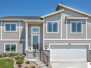 11305 Grebe Street, Omaha, NE 68142