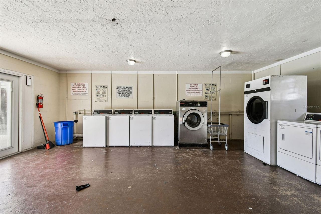 4507 9th Street W, Unit E1, Bradenton, FL 34207 Photo